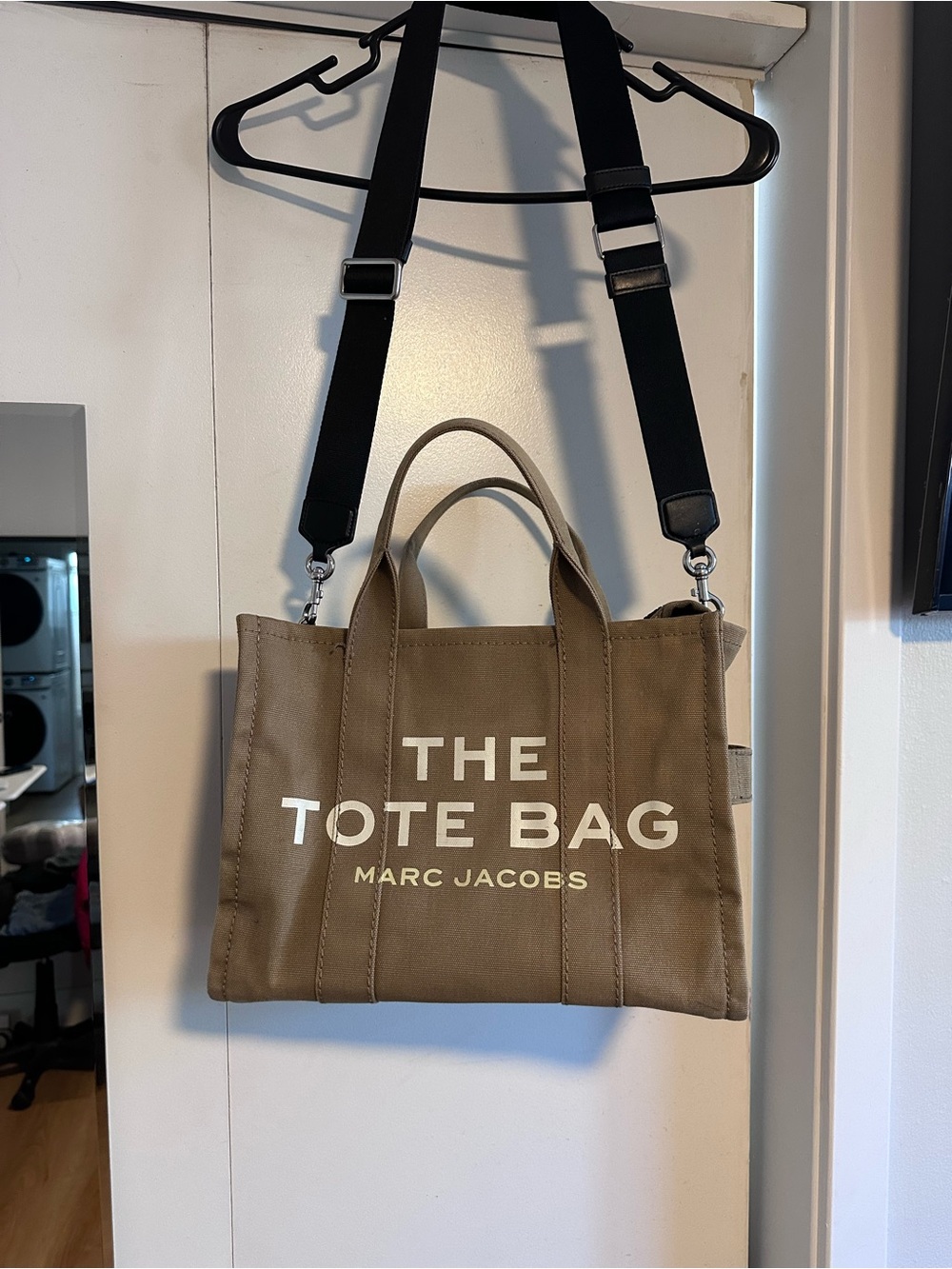 Marc Jacobs The Tote Bag in Olive
